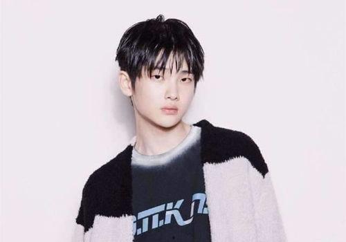 娱乐吃瓜黄明昊视频大全